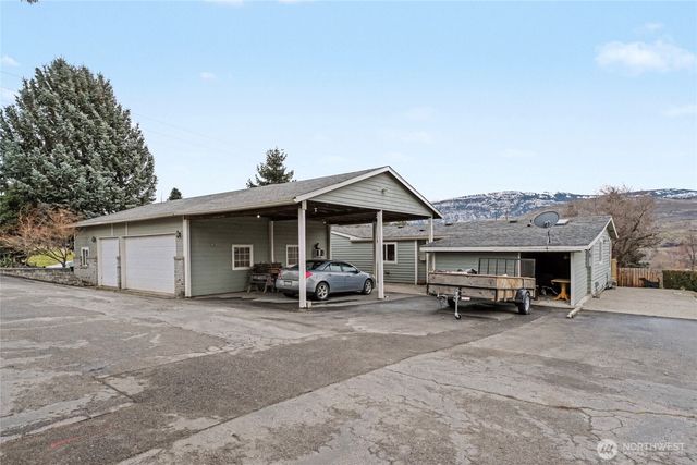 1160 S Mary Avenue, East Wenatchee, WA 98802