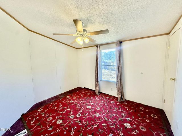 287 Oliver Loop Road, Roxboro, NC 27574