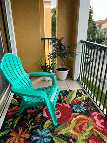 135 Yacht Club Way 305, Hypoluxo, FL 33462