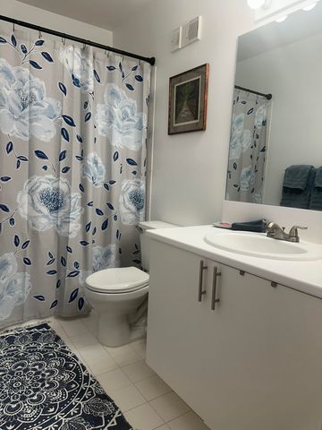 135 Yacht Club Way 305, Hypoluxo, FL 33462