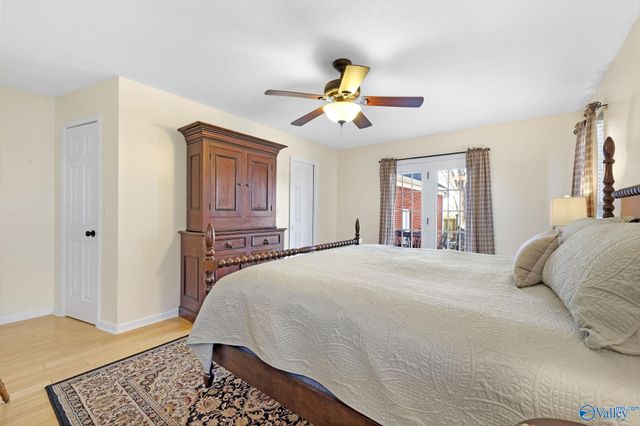 2209 Springdale Drive SW, Hartselle, AL 35640