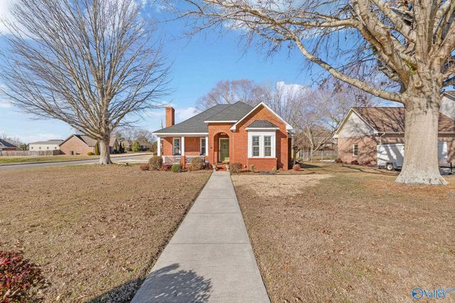 2209 Springdale Drive SW, Hartselle, AL 35640