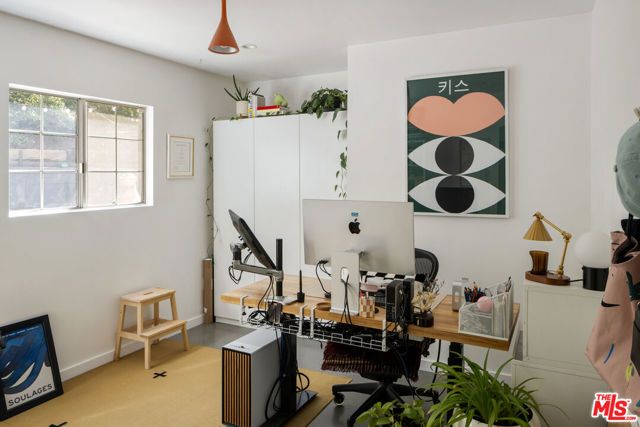 7815 Denivelle Road, Sunland (los Angeles), CA 91040