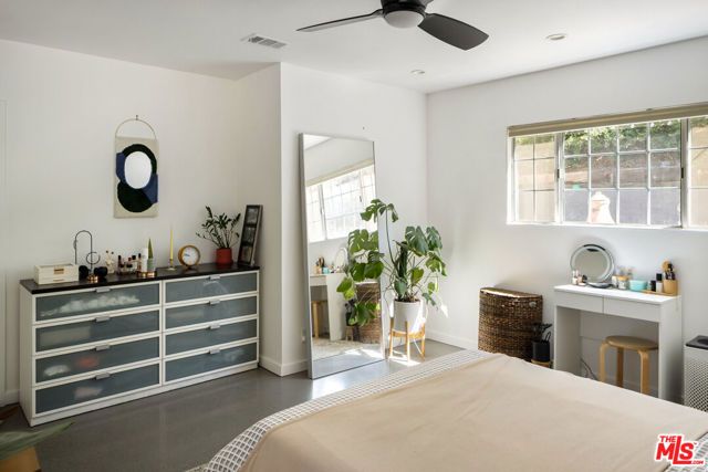 7815 Denivelle Road, Sunland (los Angeles), CA 91040