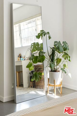 7815 Denivelle Road, Sunland (los Angeles), CA 91040