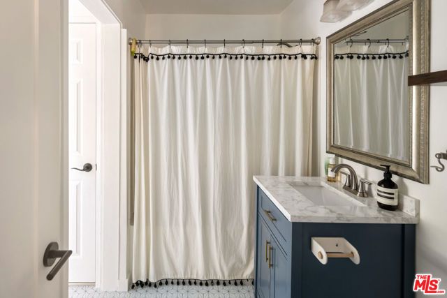 7815 Denivelle Road, Sunland (los Angeles), CA 91040