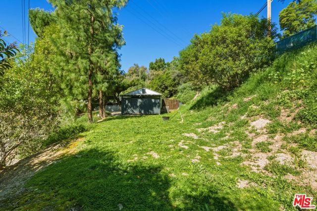 7815 Denivelle Road, Sunland (los Angeles), CA 91040