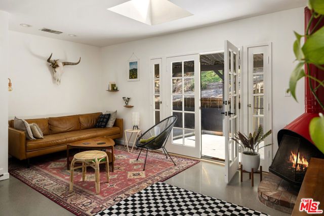 7815 Denivelle Road, Sunland (los Angeles), CA 91040