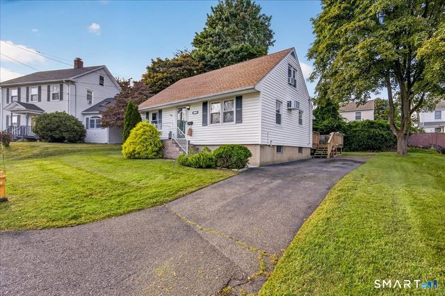 96 Van Street, Stratford, CT 06614