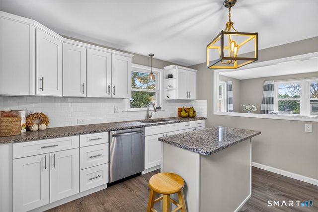 96 Van Street, Stratford, CT 06614