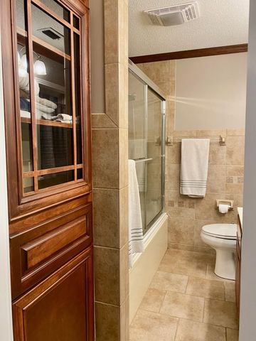 104 Mandalay Dr., Hattiesburg, MS 39402