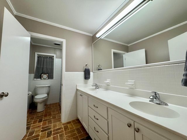 104 Mandalay Dr., Hattiesburg, MS 39402