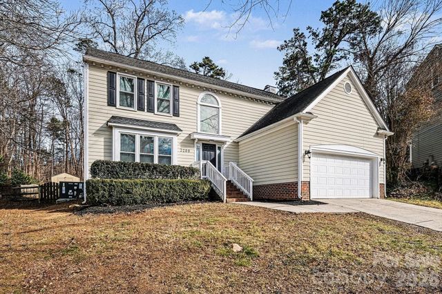 7208 Insdale Court, Charlotte, NC 28269