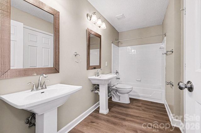 7208 Insdale Court, Charlotte, NC 28269