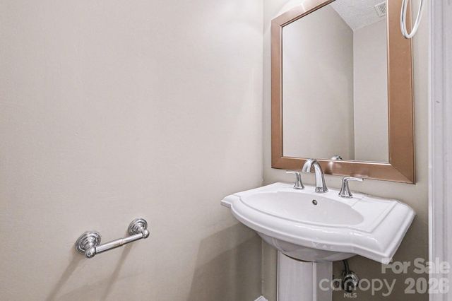 7208 Insdale Court, Charlotte, NC 28269