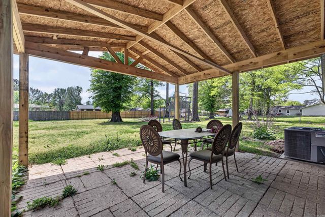 925 Joyce Drive, Benton, AR 72019