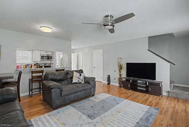 94 Madison CHSE, Hampton, VA 23666