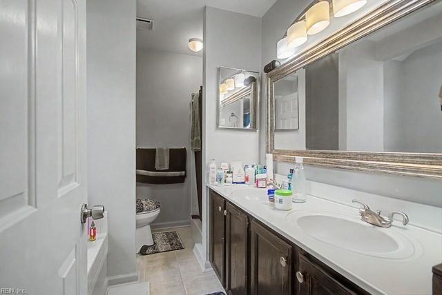 94 Madison CHSE, Hampton, VA 23666