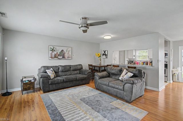 94 Madison CHSE, Hampton, VA 23666