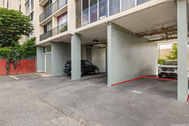 620 Mccully Street 901, Honolulu, HI 96826