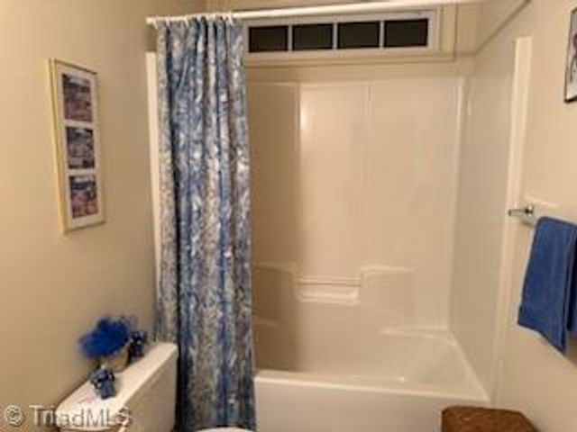 7 Haig Court, Greensboro, NC 27405