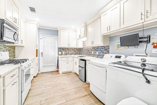 417 Fairmont Dr, Corpus Christi, TX 78408