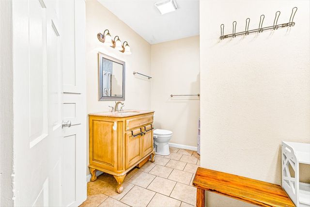 417 Fairmont Dr, Corpus Christi, TX 78408