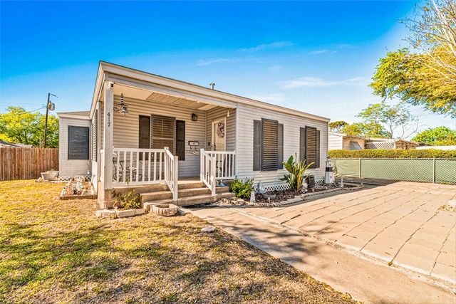 417 Fairmont Dr, Corpus Christi, TX 78408