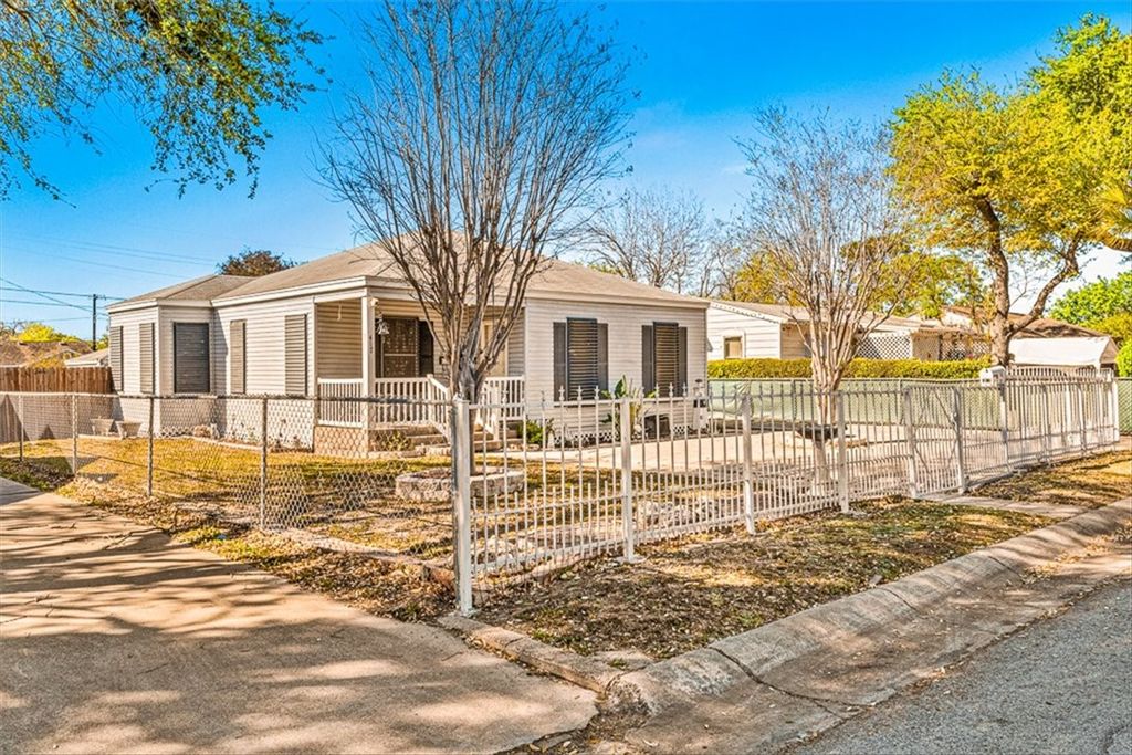 417 Fairmont Dr, Corpus Christi, TX 78408