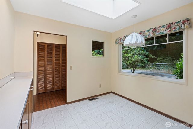 7264 NE Little Harbor Lane, Bainbridge Island, WA 98110