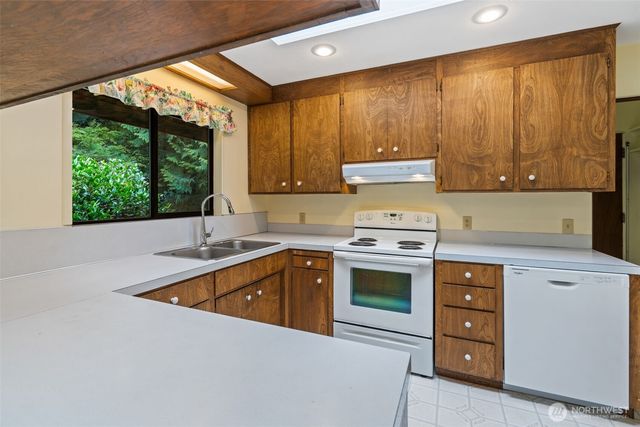 7264 NE Little Harbor Lane, Bainbridge Island, WA 98110