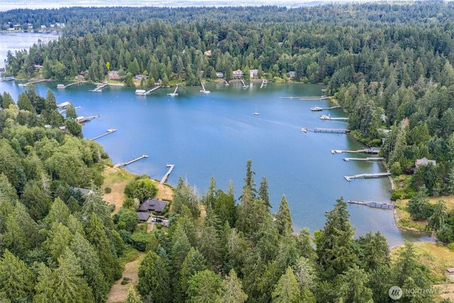 7264 NE Little Harbor Lane, Bainbridge Island, WA 98110