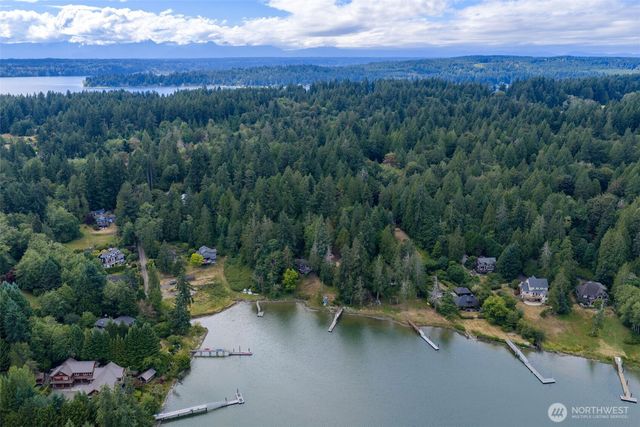 7264 NE Little Harbor Lane, Bainbridge Island, WA 98110