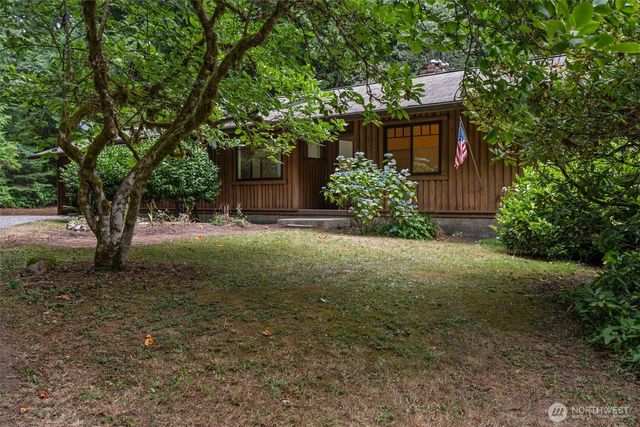 7264 NE Little Harbor Lane, Bainbridge Island, WA 98110