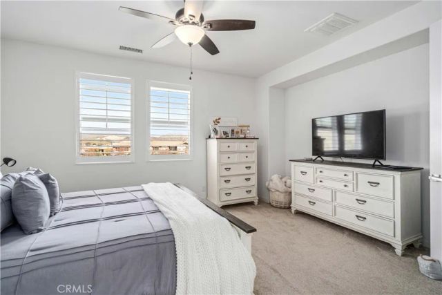 28744 Jardineras, Valencia, CA 91354