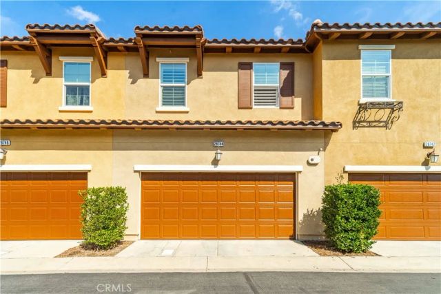 28744 Jardineras, Valencia, CA 91354