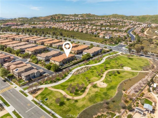 28744 Jardineras, Valencia, CA 91354