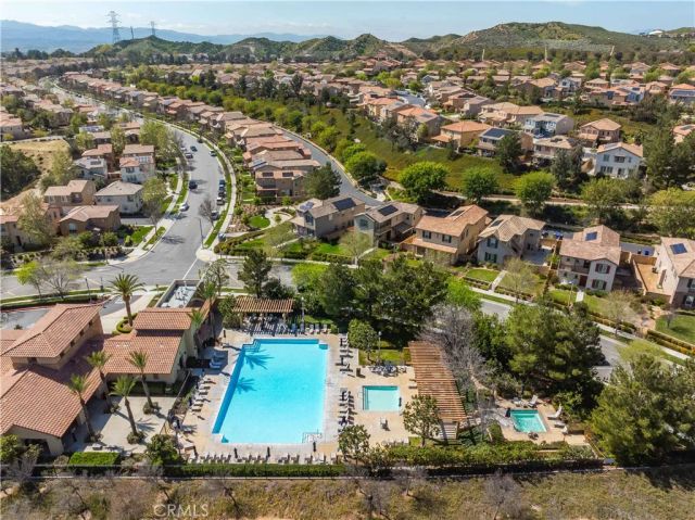 28744 Jardineras, Valencia, CA 91354