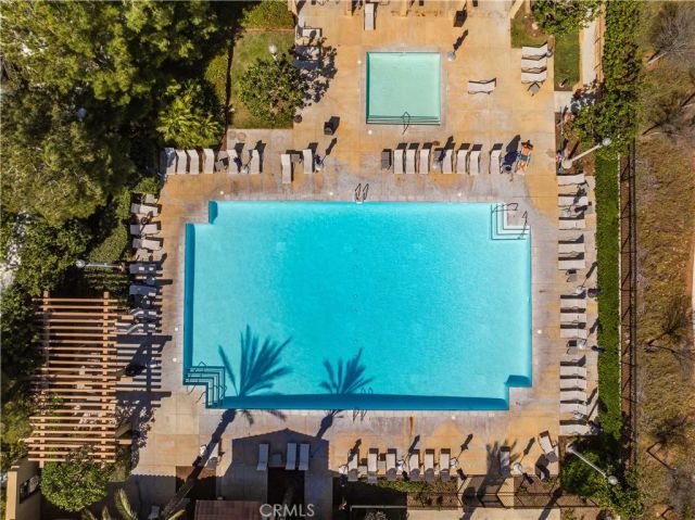 28744 Jardineras, Valencia, CA 91354