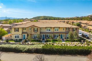 28744 Jardineras, Valencia, CA 91354