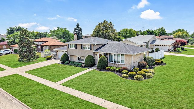 14106 Chestnut Lane, Orland Park, IL 60467