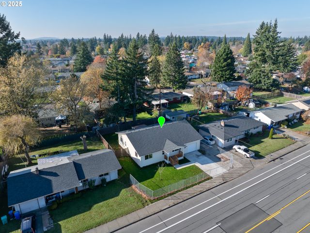 2211 Se 182ND Ave, Portland, OR 97233