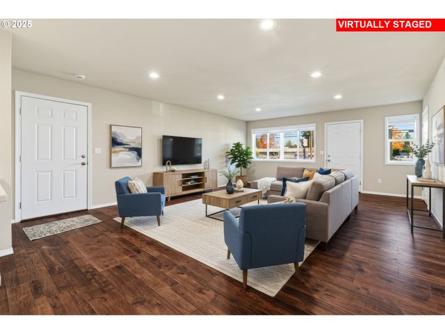 2211 Se 182ND Ave, Portland, OR 97233