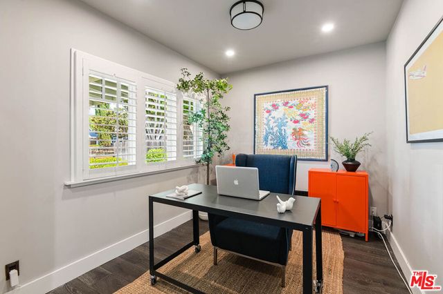 222 N St Andrews Place, Los Angeles, CA 90004