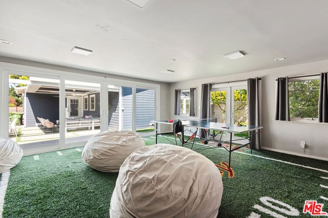 222 N St Andrews Place, Los Angeles, CA 90004