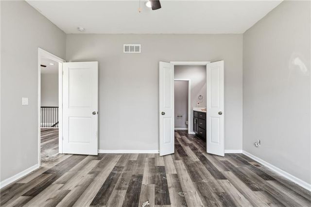 21806 Massa Circle, Peculiar, MO 64078