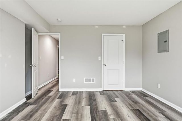 21806 Massa Circle, Peculiar, MO 64078