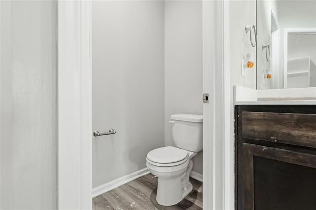 21806 Massa Circle, Peculiar, MO 64078