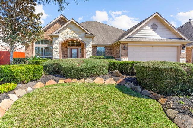 4031 Conifer Drive, Dickinson, TX 77539