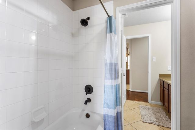 4031 Conifer Drive, Dickinson, TX 77539